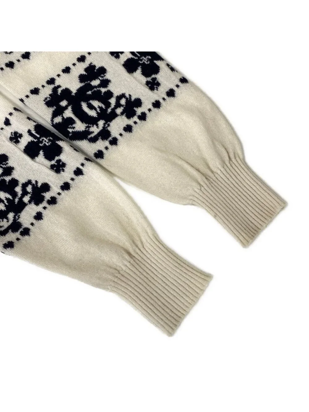 Chanel Long Sleeve Sweater 36 Ivory Dark Navy CC Logo Camellia Cashmere Cotton